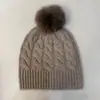 Gorro de Punto Super Suave de Invierno 100% Lana Bola Grande de Piel Gorro Versátil para Mujer de Lana Tejida Cálido para el Frío Venta al por Mayor