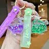 Llavero Creativo Serie Océano con Arena Movediza Rellena de Aceite, Lentejuelas y Colgante de Pez Flotante, Adorno de Pez Hada, Pequeño Regalo