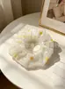 Venda direta do fabricante: Scrunchie de margarida em organza, Scrunchie de intestino de porco coreano, Elástico de cabelo, Faixa de cabelo, Argola de cabelo