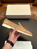 Estilo Europeu e Americano Sapatos de Couro Masculinos Versáteis para o Dia a Dia, Venda Quente Transfronteiriça, Capa de Couro Fosco, Sapatos Individuais com Solado Espesso, Leve, Antiderrapante