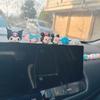 Adornos pequeños para consola central súper lindos, decoración interior de coche con dibujos animados de alta calidad, adornos creativos para muñecas