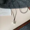 Collar Colgante Corazón Flor de Metal Estilo Ins Coreano Cadena Sencilla de Moda para Suéter Cadena de Joyería con Sentido de Diseño de Nicho Collar para Mujeres