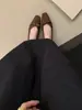 Primeiro Encontro com os Novos Sapatos de Vovó Baixos com Laço Estilo Chinês, Sapatos de Camurça com Bico Quadrado e Salto Anabela, Modernos e Elegantes