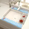 Venda direta da fábrica tapete de secagem de diatomita com estampa de leopardo e design de gatinho fofo, absorvente e resistente à sujeira, adequado para lavatório, cozinha e banheiro