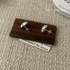 Arete de Plata de Ley S925 Estilo Coreano Amor Personalidad de Alto Sentido Ins Estilo Frío Lujo Ligero Elegante Elegante Elegante Arete para Mujer