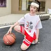 Conjunto de Uniforme de Baloncesto Falso de Dos Piezas Personalizado para Niños y Adultos, Uniforme de Equipo para Campo de Entrenamiento, Secado Rápido, Transpirable, Estampado con Texto y Números