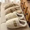 Chinelos de Algodão Fofos Birkenstock Femininos Novo Moda Outono/Inverno 2026 Outdoor Antiderrapante Quente Solado Grosso Chinelos de Algodão para Casa
