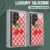 Tk Popular Case de Vidro Xadrez Cereja para Samsung A15 Capa de Celular Cobertura Total S22 Furo Preciso Anti-Queda S24 Venda Direta da Fábrica