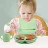 Plato con Ventosa Resistente a Caídas, Tenedor, Cuchara y Taza de Silicona de Grado Alimenticio Transfronterizo, Set con Babero de Silicona
