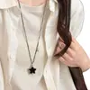 Colar preto estilo 'hot girl' doce e cool com estrelas e pérolas artificiais, design único e de nicho, corrente longa para suéter, acessório de pescoço