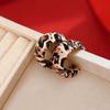 Moda Europea y Americana Geniales Pendientes de Cuero con Forma de C de Leopardo Pendientes de Nicho de Lujo Ligero de Gama Alta Joyería de Aro para Oreja con Aguja de Plata 925 para Mujeres