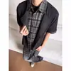 Directamente del fabricante: Camisa a Cuadros con Parches de Manga Corta, Estilo Falso Dos Piezas, para Hombres y Mujeres, Nueva Marca de Moda 2026, Estilo Universitario, Camisa Versátil para Parejas