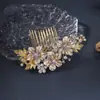 Peine para el cabello de princesa nupcial transfronterizo Aleación de diamante incrustado a mano Peine para el cabello Retro Dorado Floral Traje Xiuhe Accesorios para el cabello