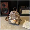 Mochila Gatinho Xadrez Retrô Fofa Feminina 2026 Nova Moda Versátil Leve para o Dia a Dia Viagem Mochila Pequena