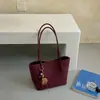 Bolsa de mão com design de nicho estilo coreano ins com padrão trançado, bolsa de ombro e de axila moderna e da moda de grande capacidade com textura