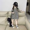 Venta al por mayor de ropa infantil de comercio exterior vestido de niña principios de primavera 25 nuevo estilo occidental para niños falda larga de suéter a rayas con cara sonriente