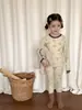 Nuevo conjunto de pijama de otoño e invierno para niñas timo, que consta de una parte superior y una inferior, ropa de otoño e invierno para niños, pijamas casuales con temática de dibujos animados y pantalones para dormir
