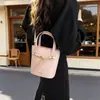Bolso de Cubo de Mano para Mujer, Estilo Coreano, Nuevo Modelo de Primavera, Bolso de Hombro Versátil de Moda de Gama Alta, Bolso para Mujer con Diseño de Nicho 2026