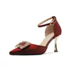 Sapatos de salto alto vazados de bico fechado femininos CH8003-2, sapatos de salto agulha pontudos de verniz para primavera e outono de 2024