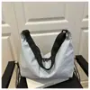 Bolsa de Nylon Impermeável 2025 Novo Estilo Simples Casual Fresca Grande Capacidade Classe Ombro Único Transversal Bolsa Dumpling para Mulheres