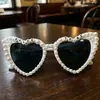 Amazon Novia Boda Novia por Ser Gafas de Sol Blancas con Corazón y Letras Gafas para Padrinos