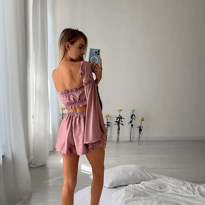 X (3).jpg
