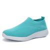 Zapatillas ultraligeras de moda para primavera y verano, zapatos casuales de suela blanda con tejido volador para mujer, zapatillas con colchón de aire, zapatos bajos para mujer, fabricantes transfronterizos