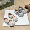 Zapatos de Princesa de Cuero para Niña Calados Transpirables 2026 Zapatos Individuales Zapatos de Verano Primavera Suela Suave Nuevas Sandalias para Niños