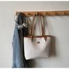 Bolsa de Grande Capacidade para o Dia a Dia para Mulheres 2025 Nova Bolsa de Ombro Casual Retrô para Estudante Universitário Bolsa Tote Bolsa de Axila