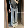 Foto real de los nuevos pantalones casuales de otoño 2026 de tiro bajo con cordón, holgados y sencillos, pantalones ligeramente acampanados para mujer 18197