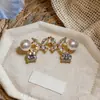Pinza para Oreja de Perla y Zircón Mariposa Super Brillante, Lujo Ligero, Moda de Alta Gama, Brazalete de Oreja Simple, Pendientes de Diseño Nicho para Mujer