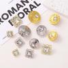 Botão de diamante de vidro casaco corta-vento casaco suéter quadrado moda metal fivela de mão de perna alta fivela decorativa estilo Chanel