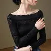 Nueva camisola de encaje 2026 para mujer, estilo otoño, elegante diseño de un solo hombro, look francés en capas, corte ajustado y una sensación sofisticada y de alta gama