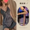Ropa de Dormir Sexy de Verano para Mujer, Estilo Delgado con Copas, Cuello en V Profundo de Seda Helada, Atractivo Diseño de Espalda, Camisón con Tirantes de Encaje Privados