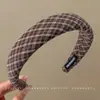 Faixa de cabelo xadrez de cetim para mulheres, faixa de cabelo antiderrapante para outono e inverno, uso diário, faixa de cabelo para lavar o rosto, acessório de cabelo de coroa alta