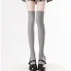 Calcetines miu de estilo coreano grises con rayas verticales de pierna ancha hasta la rodilla para mujer, calcetines largos de algodón estilo japonés JK para el otoño/invierno, perfectos con botas