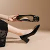 416-3 Zapatos de Mujer Estilo Francés de Charol con Boca Poco Profunda, Tacones Altos de Cuña Gruesa de Punta Cuadrada con Hebilla de Mariposa de Gama Alta, Lujo Ligero