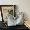Bolsa Tote Casual de Nicho Coreana Bolsa Transversal para Mulheres Grande Capacidade Nova Versátil Retro Bolsa de Ombro Mochila