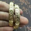 Pulsera de Empuje y Tirón Símbolo de Fortuna Flor de Ciruelo Dorada para Mujer, Adecuada para Eventos de Ventas, Regalo Invertido para Parejas