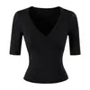 Camiseta básica de color liso, sexy y atractiva, con escote en V cruzado y manga corta, nueva colección de verano 2026, ajustada, top base para chica hot