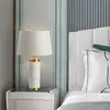 Lámpara de Mesa Pequeña Minimalista Postmoderna Nórdica de Mármol Hierro Metal para Estudio con Patrón Creativo Lámpara de Mesita de Noche de Mármol