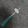 Nuevo abanico calado de Guanshanyue con borlas, accesorio Hanfu de estilo antiguo, broche de cheongsam con borlas colgantes