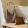 Bolsa de Palha Tecida Transfronteiriça Nova de Verão 2026 para Mulheres, Bolsa Tote de Ombro Fashionável de Grande Capacidade para o Dia a Dia com Necessaire