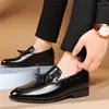 Sapatos Slip-on de Novo Estilo Transfronteiriços Masculinos Tamanho Grande Sapatos Sociais Casuais Britânicos Sapatos Versáteis Estilo Coreano para Jovens