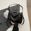Bolso Bandolera Retro de Gama Alta de Nicho para Mujer Nuevo Estilo 2024 Bolso Almohada Pequeño Versátil Bolso Cuadrado Pequeño para el Uso Diario