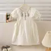 Vestido de Verano para Niña 2026 Vestido Floral Bordado Nuevo Estiloso Conjunto de Verano Infantil con Sentido del Diseño