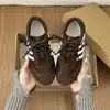 Zapatillas de entrenamiento alemanas de dos tonos que aumentan la altura para mujer, nuevo modelo de otoño 2026, ligeras, versátiles, con cordones, deportivas casual, zapatillas blancas