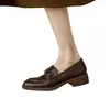 Mocassins de Couro Slip-On Retrô para Mulheres 2025 Outono Novo Estilo Britânico Sapatos Pequenos de Couro Versáteis Sapatos Camélia