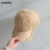Nueva Gorra de Bufón Estilo Coreano para Mujer Otoño e Invierno Lana de Cordero Color Sólido Cálida Gorra de Béisbol Visera Curva Moda Tendencia