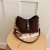 Bolso de axila de cuero esmerilado de gran capacidad, simple y elegante, para mujer, nuevo modelo 2026, versátil bolso de cubo para hombro y bolso cruzado